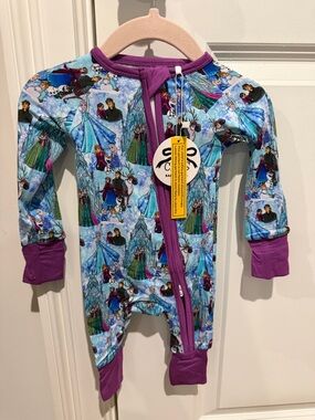 Frozen Bamboo Zippy Pajamas size 6-12 months NWT